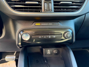 Photo 18 du bon plan FORD Kuga 2.5 Duratec 180ch Hybrid FlexiFuel ST-Line Powershift occasion à 29990 €