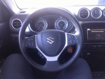 Photo 5 du bon plan SUZUKI Vitara 1.0 Boosterjet 111ch PrivilÃ¨ge occasion à 14900 €