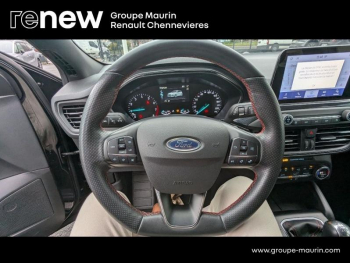 Photo 14 du bon plan FORD Focus 1.0 EcoBoost 125ch ST-Line 96g occasion à 16990 €