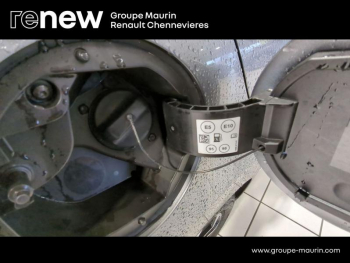 Photo 17 du bon plan RENAULT Clio 1.6 E-Tech 145ch full hybrid Techno - 24 occasion à 22991 €