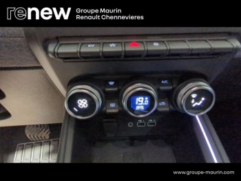 Photo 24 du bon plan RENAULT Clio 1.6 E-Tech 145ch full hybrid Techno - 24 occasion à 22991 €