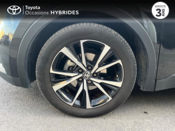 Photo 16 du bon plan TOYOTA C-HR 1.8 Hybride 140ch Design Pack Confort occasion à 30790 €