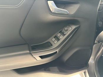 Photo 13 du bon plan FORD Puma 1.0 Flexifuel 125ch S&S mHEV Titanium X occasion à 16790 €