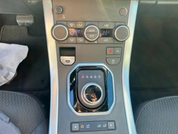 Photo 11 du bon plan LAND-ROVER Evoque 2.0 TD4 150 Business BVA Mark IV occasion à 18990 €