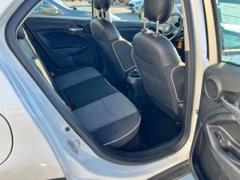 Photo 14 du bon plan FIAT 500X 1.0 FireFly Turbo T3 120ch City Cross occasion à 10990 €