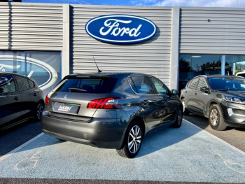 Photo 4 du bon plan PEUGEOT 308 1.2 PureTech 130ch E6.c S&S Tech Edition 6cv occasion à 9490 €