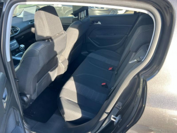 Photo 13 du bon plan PEUGEOT 308 1.2 PureTech 130ch E6.c S&S Tech Edition 6cv occasion à 9490 €