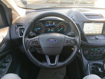 Photo 10 du bon plan FORD Kuga 1.5 EcoBoost 150ch Stop&Start Titanium 4x2 occasion à 16900 €