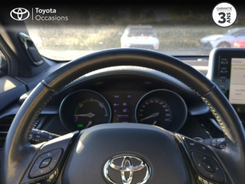 Photo 13 du bon plan TOYOTA C-HR 184h Collection 2WD E-CVT MC19 occasion à 20990 €
