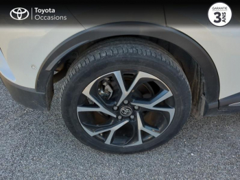 Photo 16 du bon plan TOYOTA C-HR 184h Collection 2WD E-CVT MC19 occasion à 20990 €