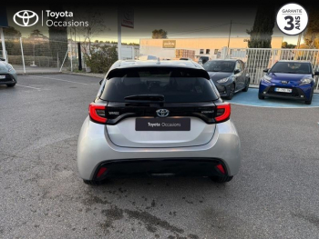 Photo 4 du bon plan TOYOTA Yaris 116h Iconic 5p occasion à 18490 €