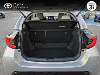 Photo 10 du bon plan TOYOTA Yaris 116h Iconic 5p occasion à 18490 €