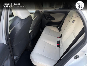 Photo 12 du bon plan TOYOTA Yaris 116h Iconic 5p occasion à 18490 €