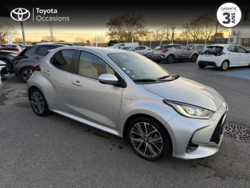 Photo 19 du bon plan TOYOTA Yaris 116h Iconic 5p occasion à 18490 €