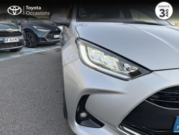 Photo 20 du bon plan TOYOTA Yaris 116h Iconic 5p occasion à 18490 €