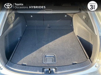 Photo 10 du bon plan TOYOTA Corolla Touring Spt 1.8 140ch Design MY23 occasion à 28490 €