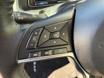 Photo 11 du bon plan NISSAN Leaf 150ch 40kWh Acenta 21 occasion à 12900 €