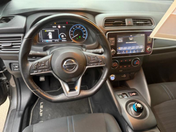 Photo 16 du bon plan NISSAN Leaf 150ch 40kWh Acenta 21.5 occasion à 13900 €