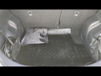 Photo 15 du bon plan NISSAN Leaf 150ch 40kWh Acenta 21.5 occasion à 12990 €