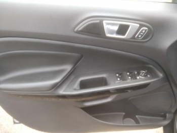 Photo 12 du bon plan FORD EcoSport 1.0 EcoBoost 125ch Titanium Business Euro6.2 occasion à 13900 €