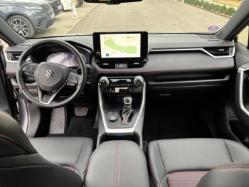 Photo 12 du bon plan SUZUKI Across 2.5 Hybride Rechargeable 306ch Pack 2024 occasion à 36990 €