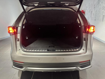 Photo 9 du bon plan LEXUS NX 300h 4WD Luxe  MY20 occasion à 29450 €