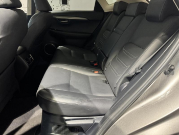 Photo 20 du bon plan LEXUS NX 300h 4WD Luxe  MY20 occasion à 29450 €