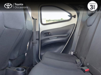 Photo 13 du bon plan TOYOTA Aygo X 1.0 VVT-i 72ch Active Business occasion à 12490 €