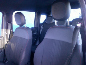 Photo 16 du bon plan FIAT Panda 1.0 70ch BSG S&S Sport occasion à 11591 €