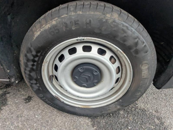 Photo 10 du bon plan CITROEN Berlingo Van VUL M 650kg BlueHDi 100 S&S Club BVM5 occasion à 13460 €