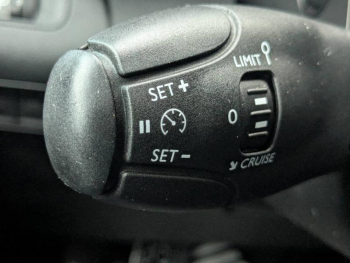 Photo 16 du bon plan CITROEN Berlingo Van VUL M 650kg BlueHDi 100 S&S Club BVM5 occasion à 13460 €