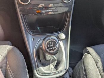 Photo 15 du bon plan FORD Puma 1.0 Flexifuel 125ch S&S mHEV Titanium occasion à 16500 €