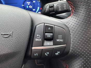 Photo 16 du bon plan FORD Kuga 2.5 Duratec 190ch FHEV E85 ST-Line BVA occasion à 27500 €