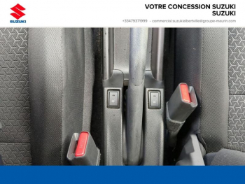 Photo 15 du bon plan SUZUKI Swift 1.2 Dualjet Hybrid 83ch Pack AllGrip occasion à 16900 €