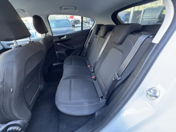 Photo 14 du bon plan FORD Focus 1.0 Flexifuel mHEV 125ch Titanium Style occasion à 17950 €