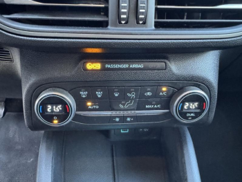 Photo 21 du bon plan FORD Focus 1.0 Flexifuel mHEV 125ch Titanium Style occasion à 17950 €