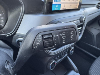 Photo 28 du bon plan FORD Focus 1.0 Flexifuel mHEV 125ch Titanium Style occasion à 17950 €