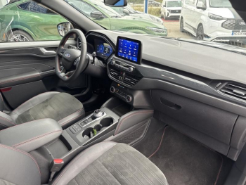Photo 14 du bon plan FORD Kuga 2.5 Duratec 190ch FHEV E85 ST-Line X BVA occasion à 28990 €