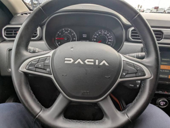 Photo 14 du bon plan DACIA Duster 1.3 TCe 150ch FAP SL Extreme 4x2 EDC occasion à 19980 €