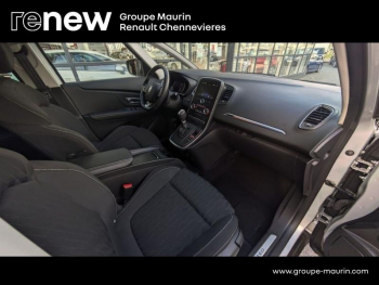 Photo 17 du bon plan RENAULT Scenic 1.3 TCe 140ch FAP Limited EDC occasion à 15990 €