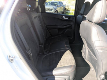 Photo 21 du bon plan FORD Kuga 2.5 Duratec 225ch PHEV ST-Line X BVA occasion à 22990 €