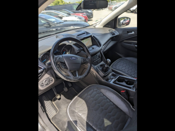 Photo 7 du bon plan FORD Kuga 1.5 EcoBoost 150ch Vignale occasion à 16990 €