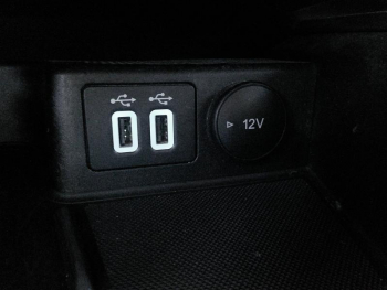 Photo 13 du bon plan FORD Kuga 1.5 EcoBlue 120ch Titanium occasion à 19900 €