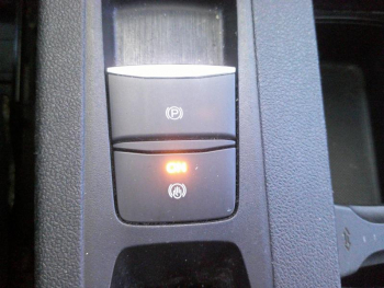 Photo 14 du bon plan FORD Kuga 1.5 EcoBlue 120ch Titanium occasion à 19900 €