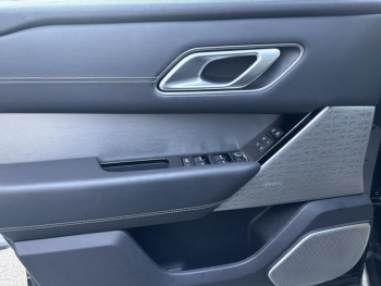 Photo 15 du bon plan LAND-ROVER Range Rover Velar 2.0 P400e 404ch PHEV R-Dynamic SE AWD BVA occasion à 56900 €