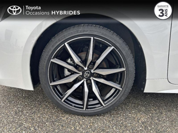 Photo 16 du bon plan TOYOTA Corolla Touring Spt 1.8 140ch GR Sport MY23 occasion à 29990 €