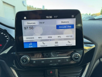 Photo 22 du bon plan FORD Fiesta 1.1 75ch Cool & Connect 5p occasion à 12950 €