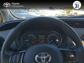 Photo 13 du bon plan TOYOTA Yaris 70 VVT-i Ultimate 5p occasion à 12290 €