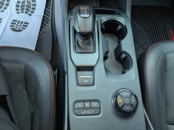 Photo 22 du bon plan FORD Ranger VUL 3.0 EcoBoost V6 292ch Stop&Start Double Cabine Raptor BVA10 occasion à 64990 €