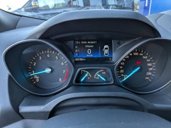 Photo 13 du bon plan FORD Kuga 1.5 Flexifuel-E85 150ch Stop&Start ST-Line 170g 4x2 Euro6.2 occasion à 15990 €